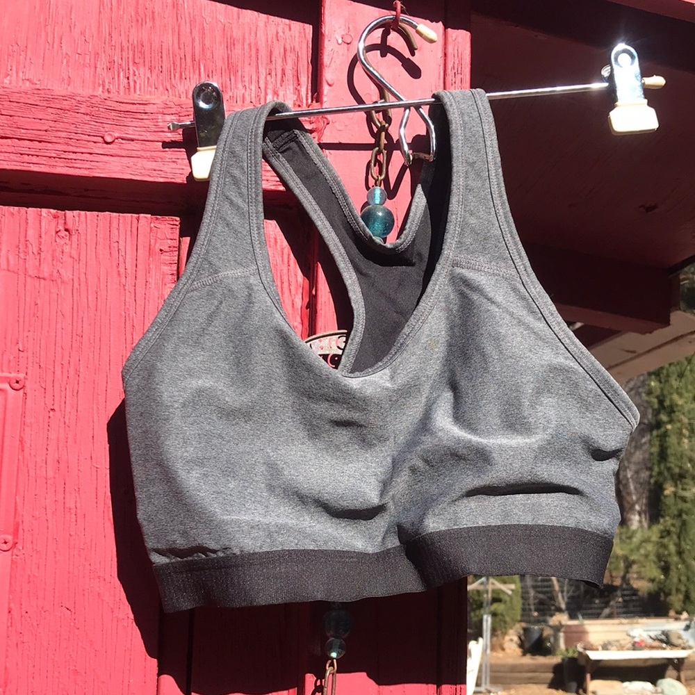 Gray Sports Bra with Wide Shoulder Straps and Racerback Design
